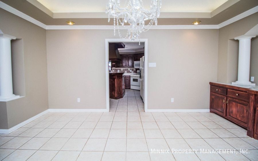 Building Photo - 5209 15th St