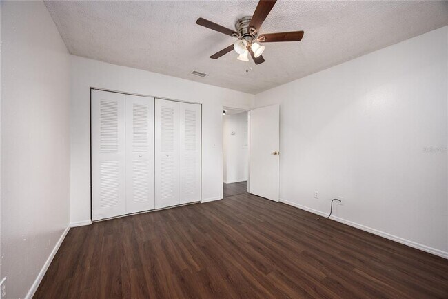 Building Photo - 6519 W Newberry Rd