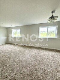 Building Photo - 4634 9th St NE