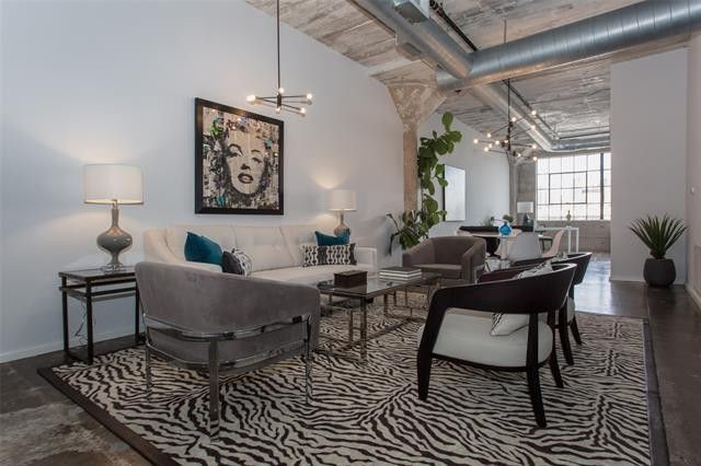 Building Photo - 120 Saint Louis-4215