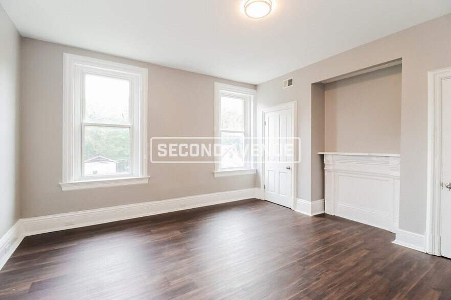 Building Photo - 3620 Dawson Ave