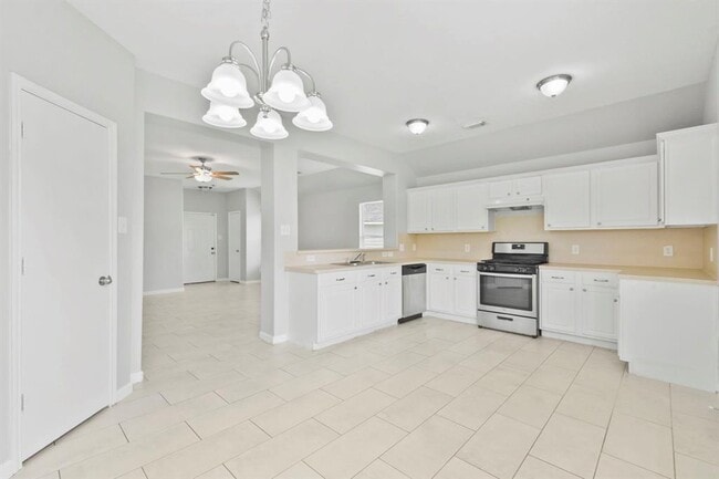 Building Photo - 1611 Hade Meadow Ln