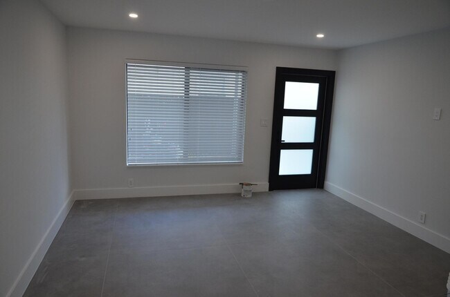 Building Photo - 515 Palmetto St