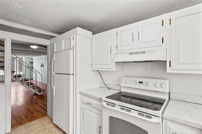 Building Photo - 1200 Warburton Ave