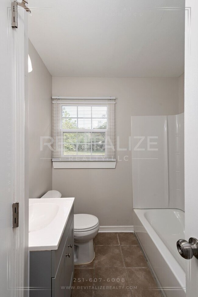 Building Photo - Cozy, Updated 3-Bedroom Home with a Shady Yard!