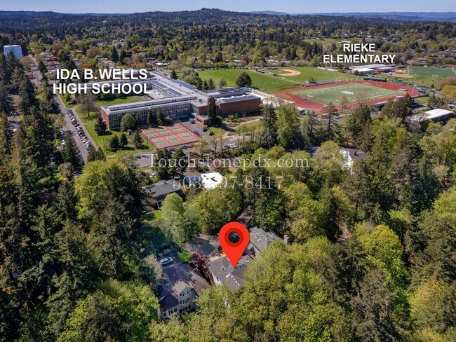 Building Photo - 6254 SW Burlingame Ave