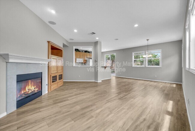 Building Photo - 5730 Autumnwood Ln
