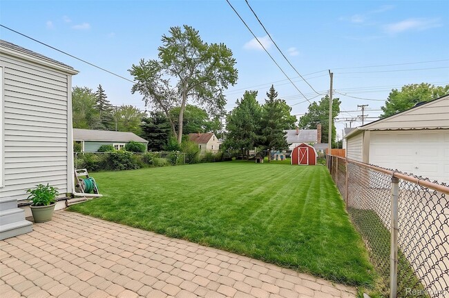 Building Photo - 1206 Bauman Ave