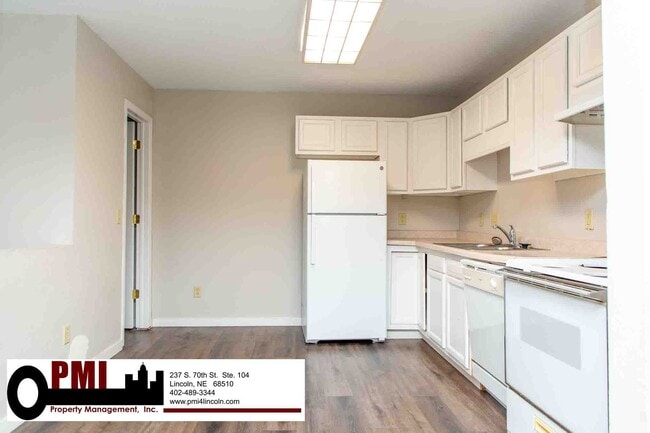 Building Photo - 1758 N 27th St