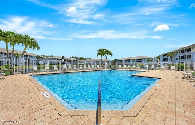 Building Photo - 7811 Regal Heron Cir