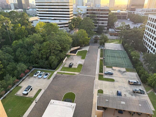 Building Photo - 49 Briar Hollow Ln
