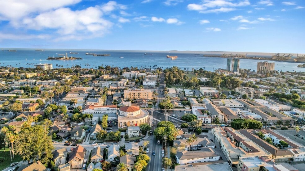 Building Photo - 315 Junipero Ave