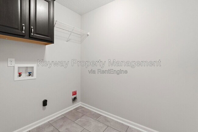 Building Photo - 221 Ducal St