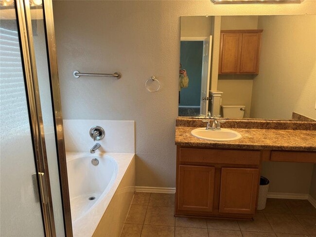 Building Photo - 328 Altamont St