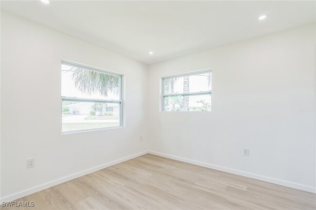 Building Photo - 13724 River Forest Dr
