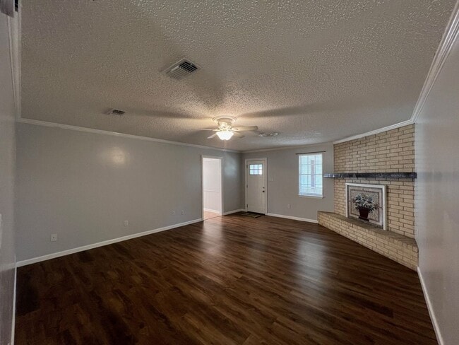 Building Photo - 13085 Friendship Rd