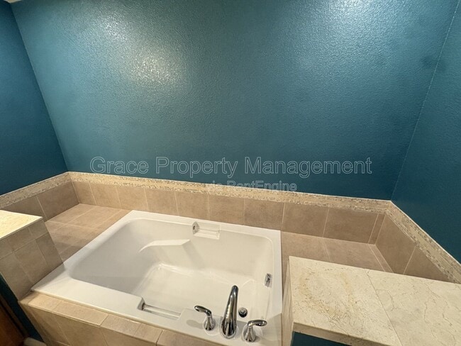 Building Photo - 1776 N Race St