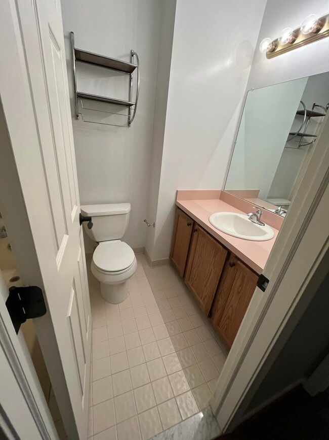 Building Photo - 3456 Burbank Dr