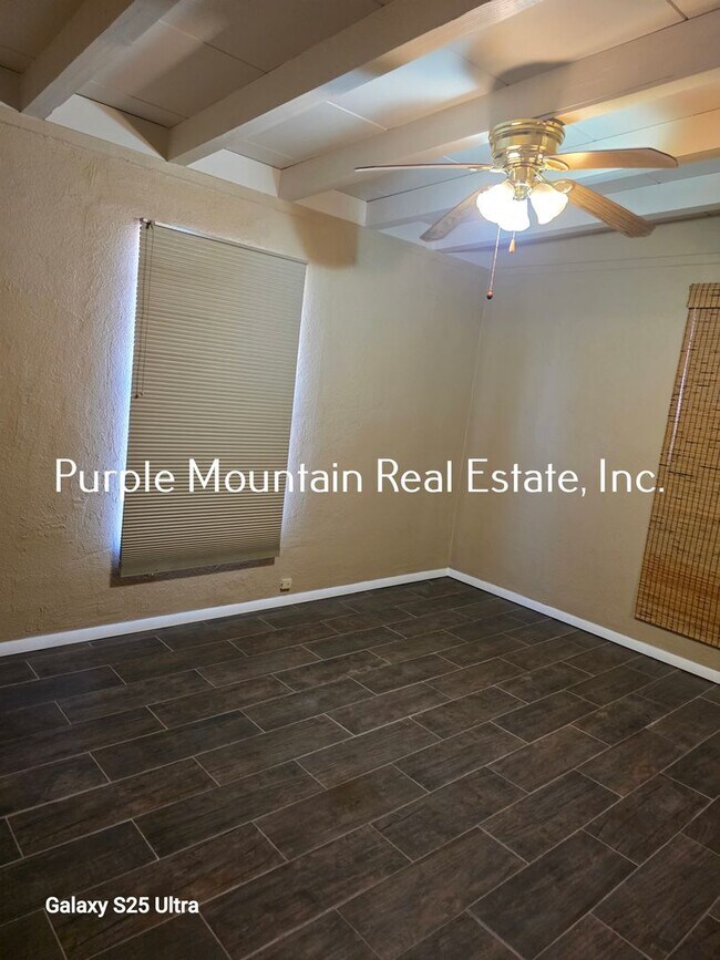 Building Photo - AVAILABLE NOW-UTILITIES INCLUDED-4 Bedroom Home for Rent