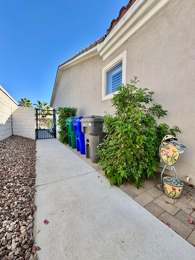 Building Photo - 80372 Camino San Lucas