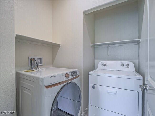 Building Photo - 4441 Ginger Hls Ave