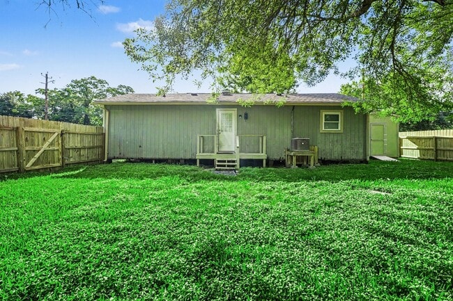 Building Photo - 6500 Haden Dr