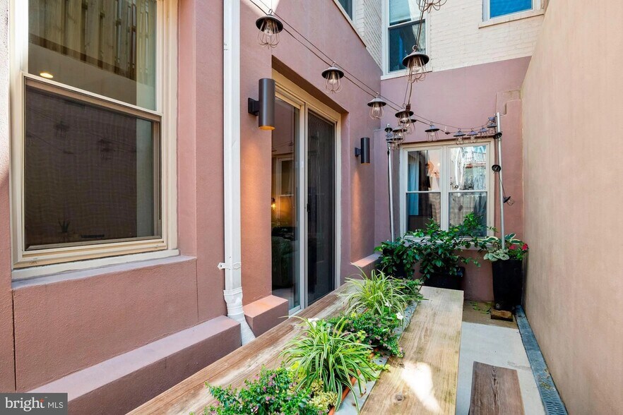 Primary Photo - 3606 Rock Creek Church Rd NW