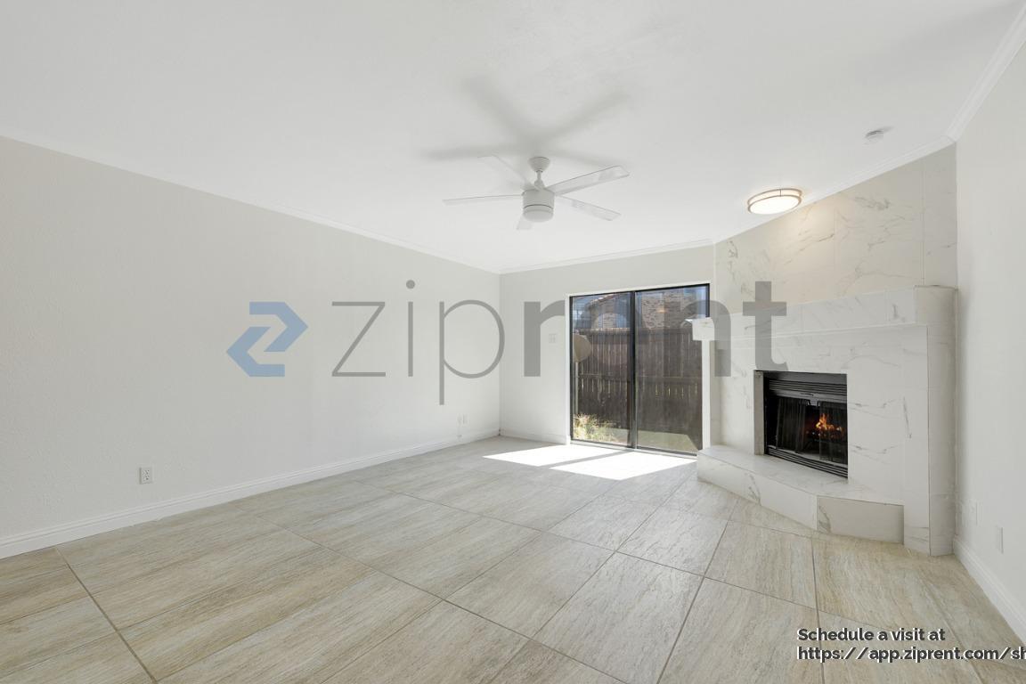 Building Photo - 14800 Enterprise Dr