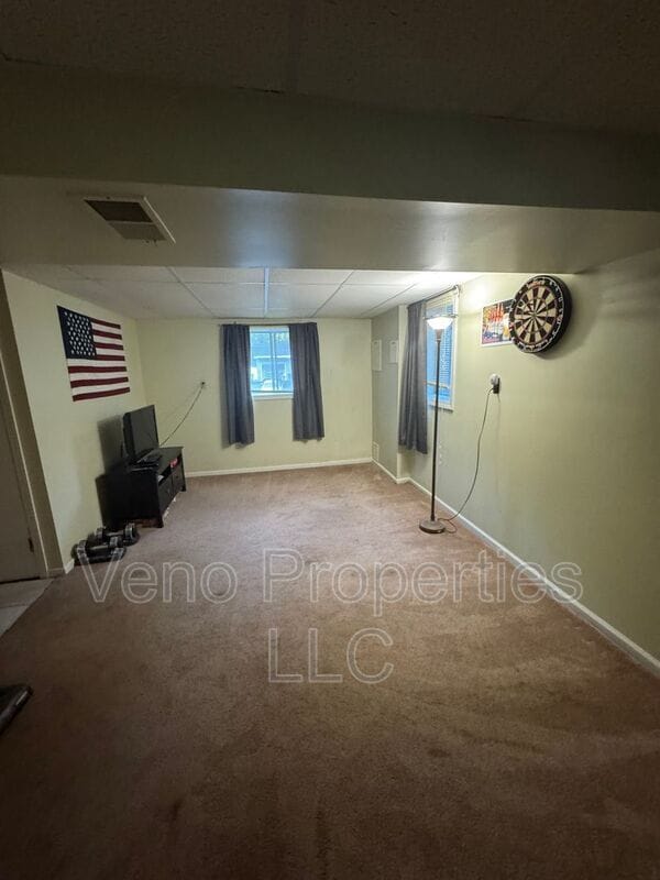 Building Photo - 13 Orenda Spring Dr