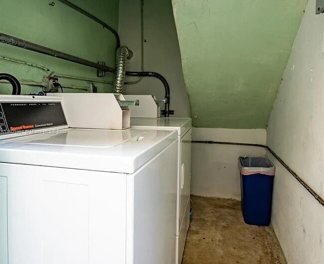 Building Photo - 245 79th St