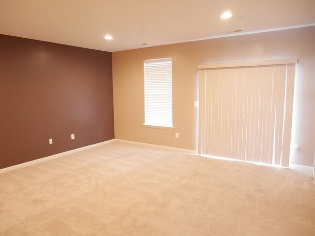 Building Photo - Large End-Unit Townhome- Owings Mills, MD