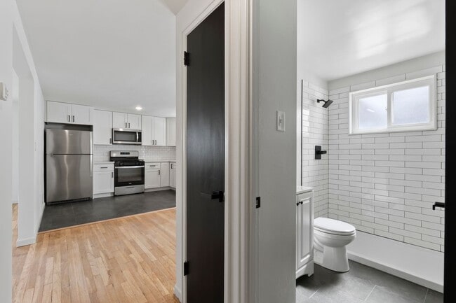 Building Photo - READY NOW! Fully RENOVATED 4 bedroom on a CUL-DE-SAC in MONROEVILLE!