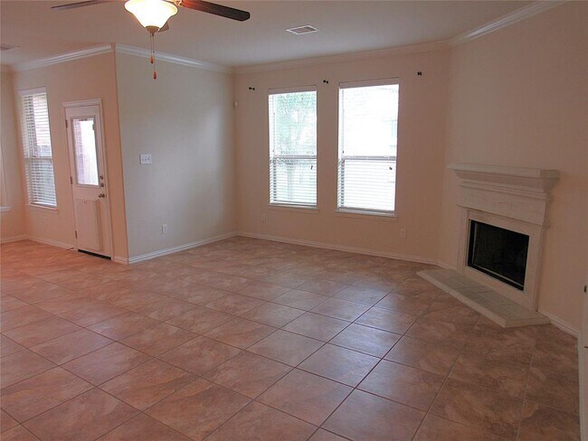 Building Photo - 24434 Sundance Spring Dr