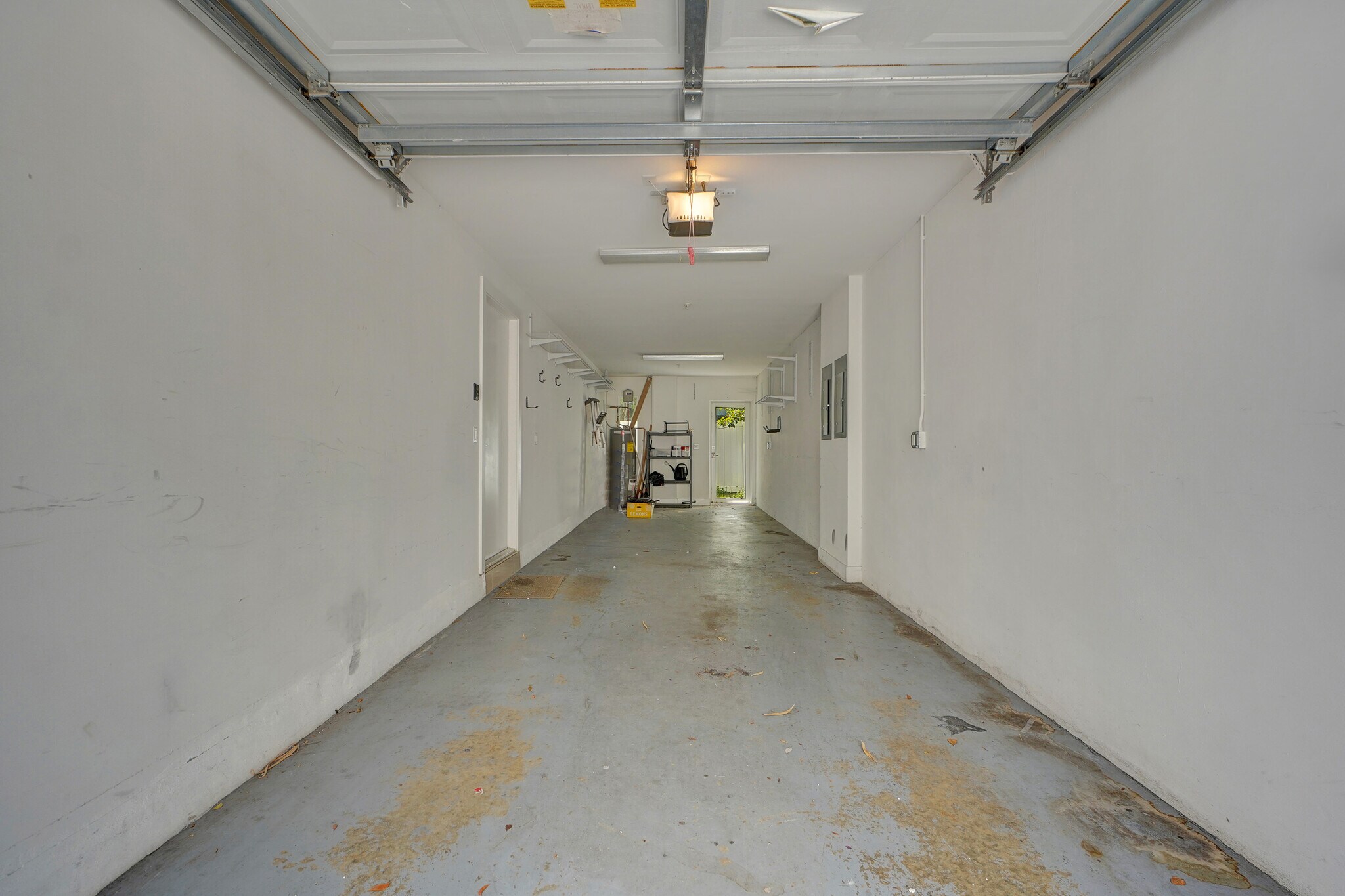 Building Photo - 820 NE 7th St