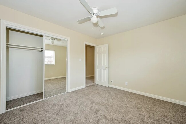 Building Photo - 450 Bard St