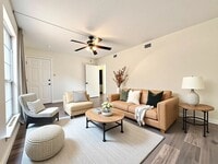 Building Photo - 1906 Brownwood Rd