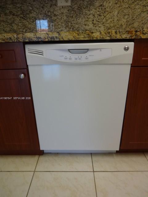 Building Photo - 6247 SW 131st Pl