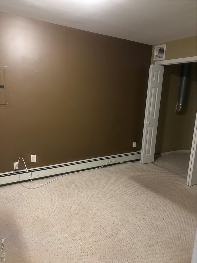 Building Photo - 34 Markwood Ln