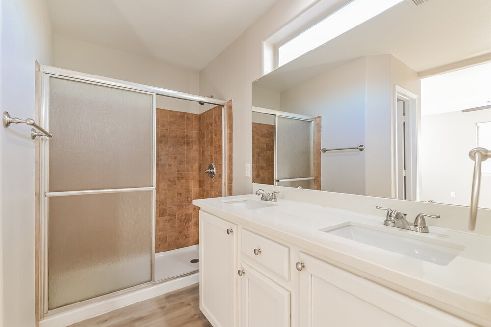 Building Photo - 5758 Old Colony Dr