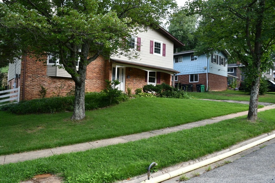 Building Photo - 6943 Nashville Rd