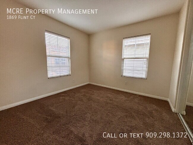 Building Photo - 1869 Flint Ct