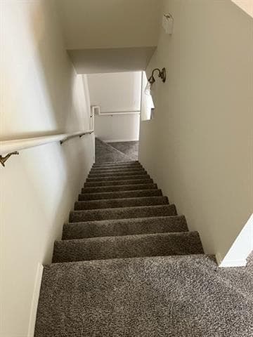 Building Photo - 2600 Boedeker Dr