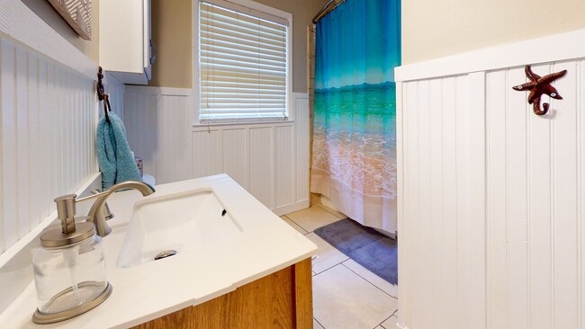 Building Photo - 110 Pinecliff Dr