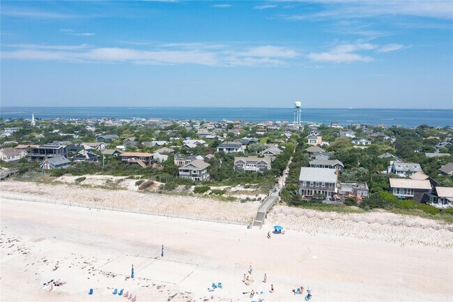 Building Photo - 1005 Surf View Walk