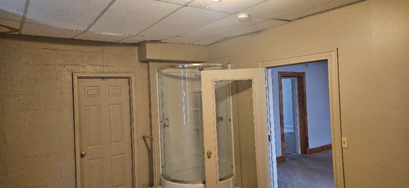 Building Photo - 64 Kenyon St