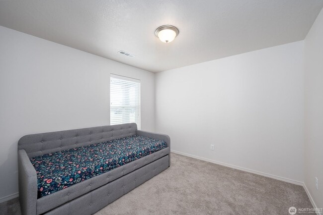 Building Photo - Never been rented before new home in Mae Valley, 3 bed 2 bath house