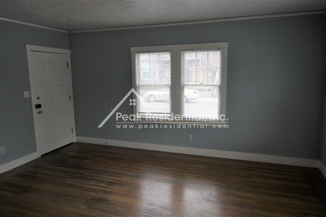 Building Photo - 1156 Santa Barbara St