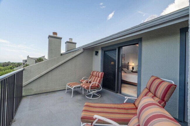 Building Photo - 890-A1A A1A Beach Blvd