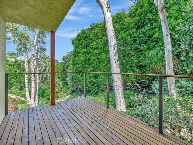 Building Photo - 3635 Serra Rd