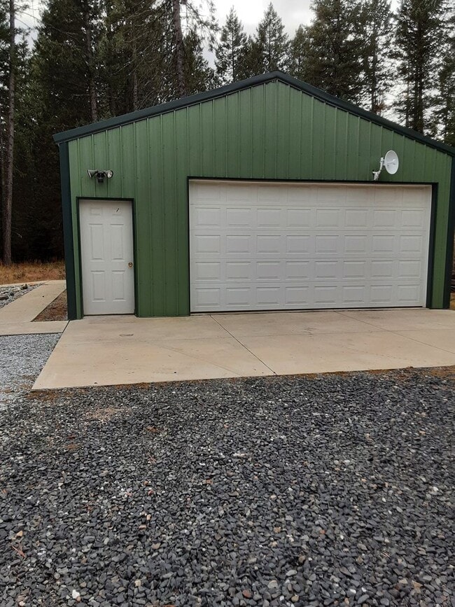 Building Photo - 274 Horseshoe Lake Rd